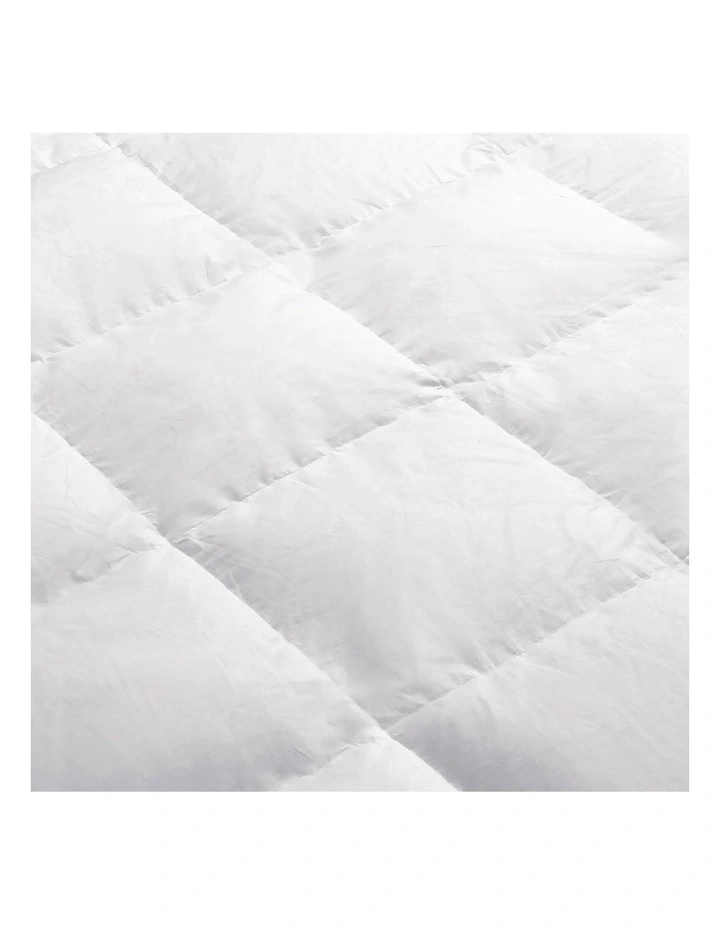 Super King Light Weight Duck Down Quilt - Image 5