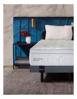 Crown Jewel Lexington Flex Medium Inspire Ensemble