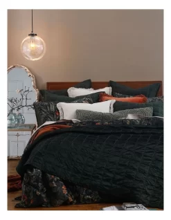 Meeka Coverlet Set In Sycamore