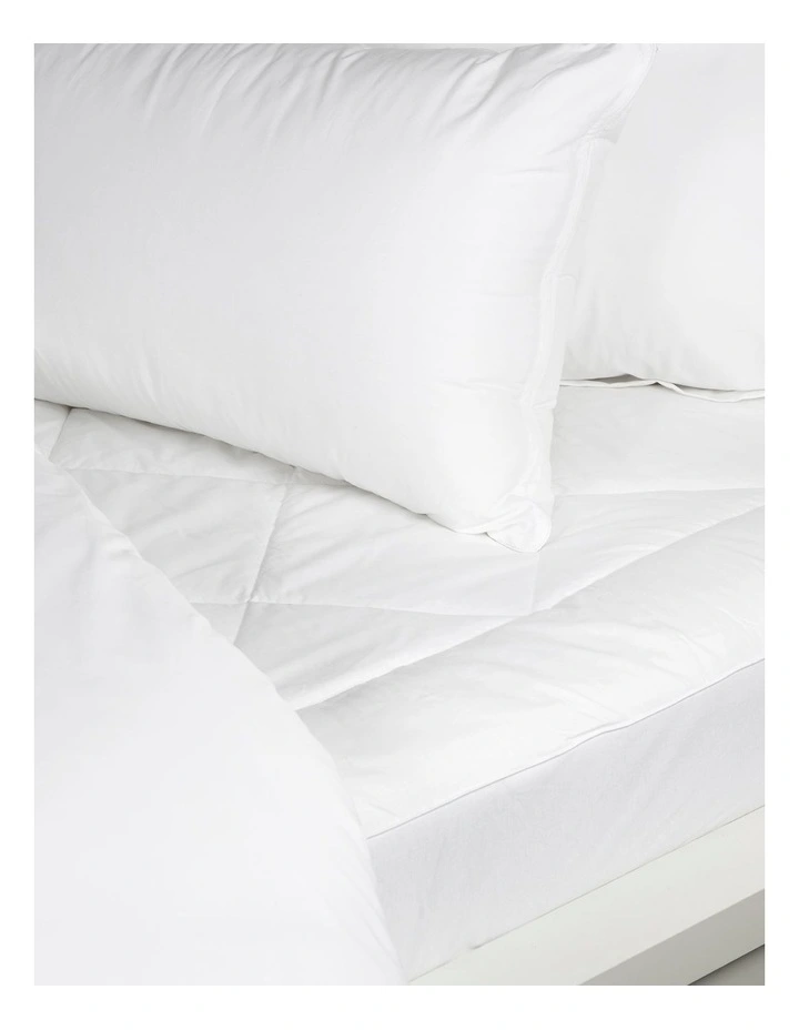 Comfortec Stain Resistant Mattress Protector - Image 3
