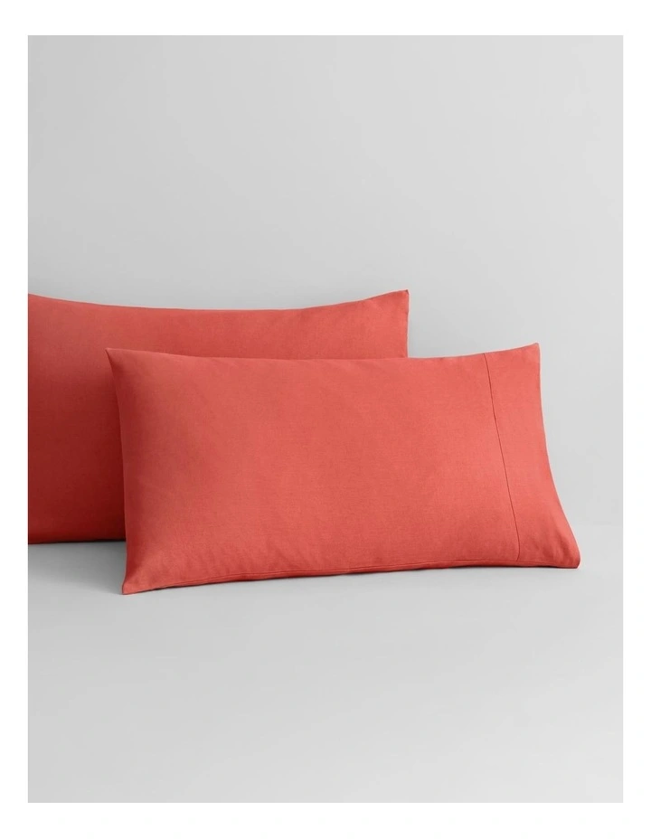Abbotson Fitted Sheet In Washed Red - Image 3