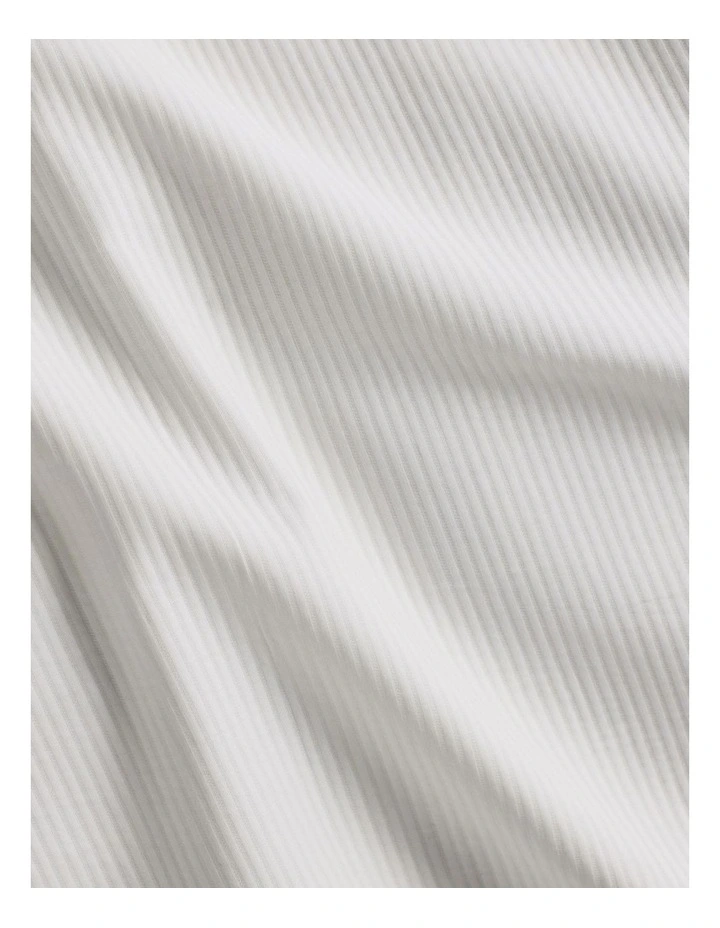 Colebrook Tailored Quilt Cover In White - Image 2
