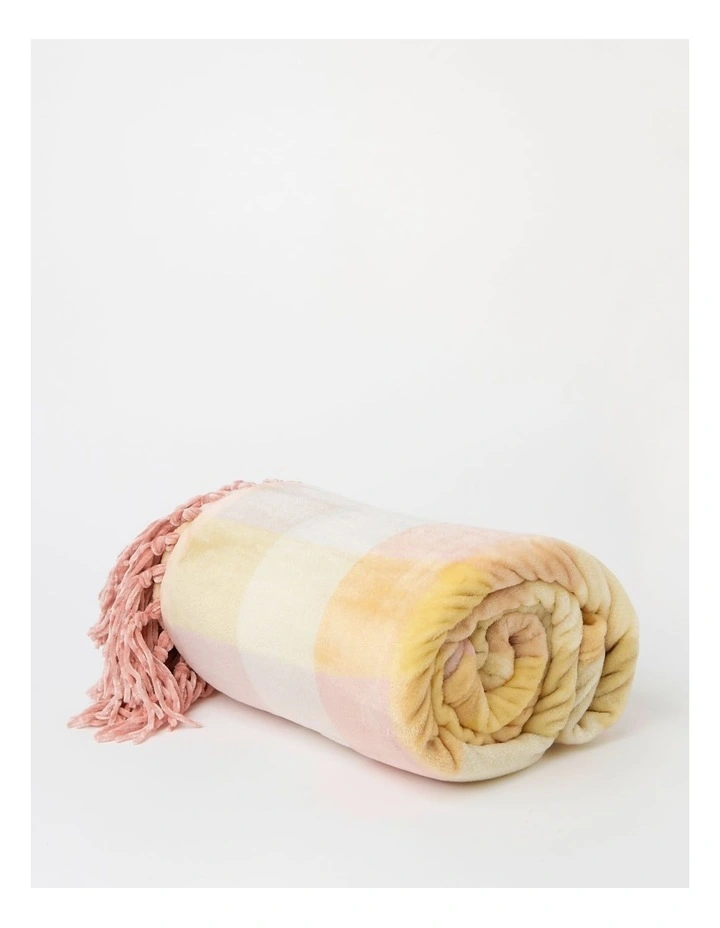 Heritage Chenille Fringe Blanket In Pink Check - Image 2