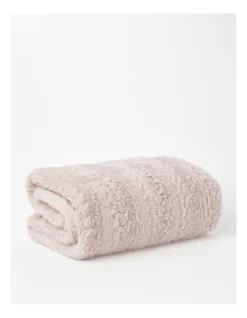 Heritage Faux Fur Heated Throw In Pink