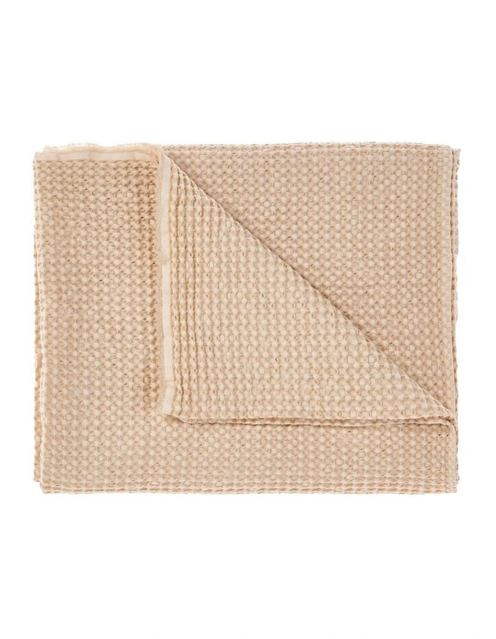 Linen House Saltwater Throw In Pale Peach