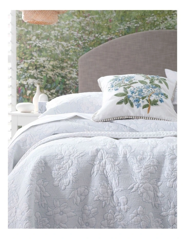 Nalini Bed Cover Set In White - Image 2