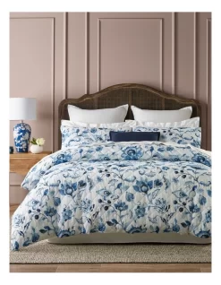 Heritage Clover Quilted Quilt Cover Set In Blue