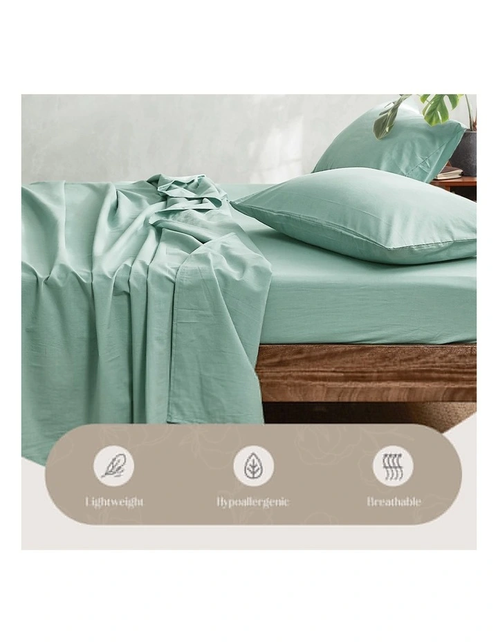 Double Bed Sheets Set In Green - Image 4