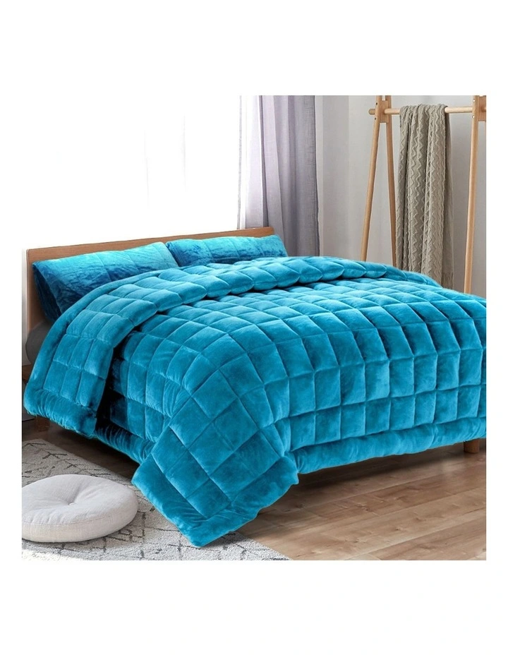 Super King Faux Mink Quilt In Teal - Image 2