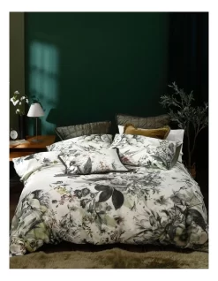 Etoile Quilt Cover Set In Multi